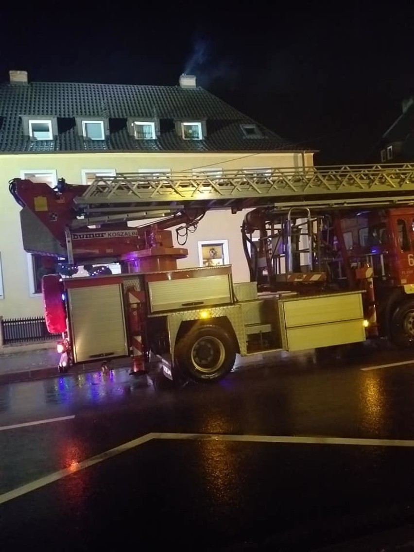 Pożar przewodu kominowego w Lipce - na pomoc ruszyły dwa zastępy strażaków