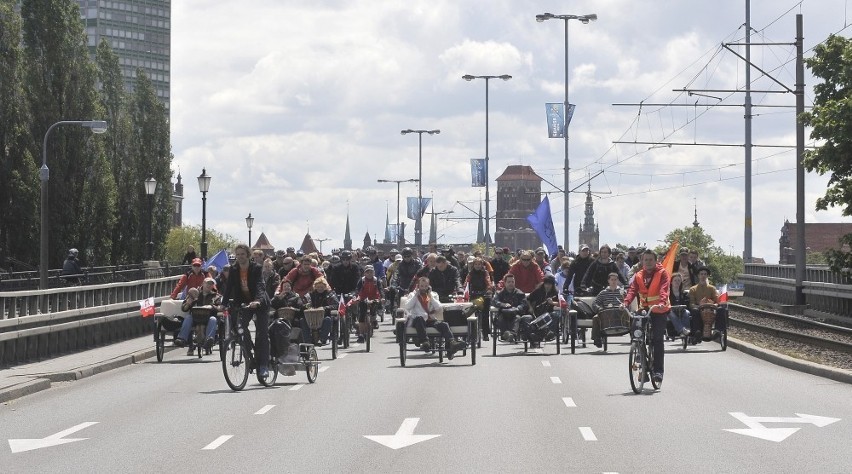 Przejazd rowerów przez Gdańsk