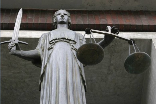 Krakowski sąd uniewinnił mężczyznę od zarzutów gwałcenia córki
