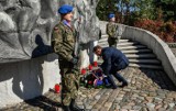 Bydgoszcz. W Dolinie Śmierci w Fordonie oddali cześć pomordowanym bydgoszczanom [zdjęcia]