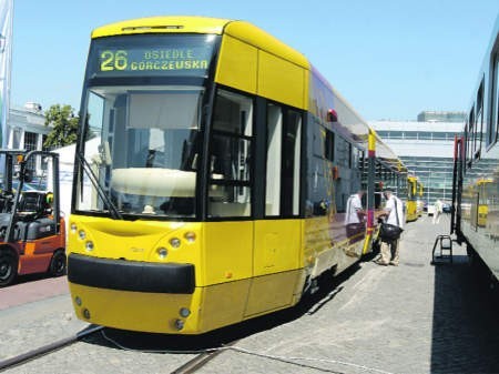 Tramwaj typu 118 N to najnowszy produkt poznańskiej Fabryki Pojazdów Szynowych - FOT. ROMUALD KRÓLAK