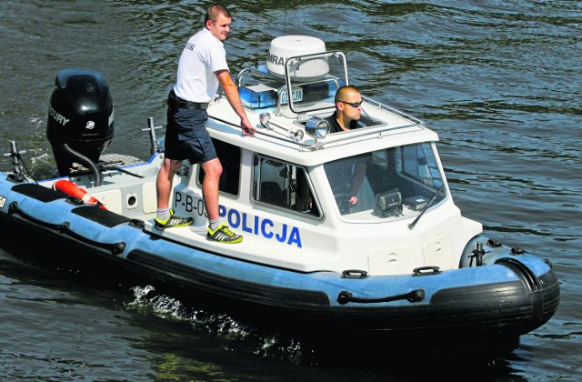 Jak się ubierać podczas upałów? Niektóre zawody są pod tym względem uprzywilejowane