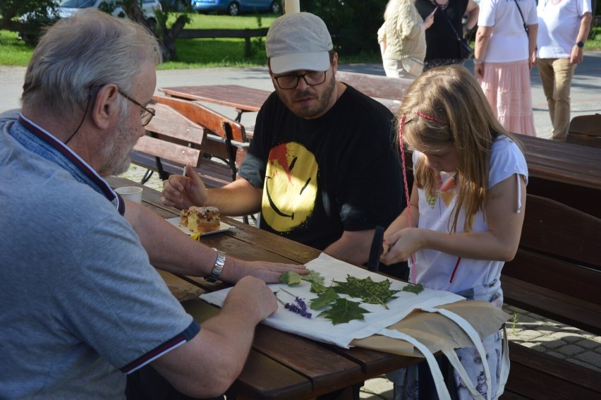 Warsztaty, koncerty, dyskusje i filmy - w Wieżycy trwa I Festiwal Uniwersytetów Ludowych