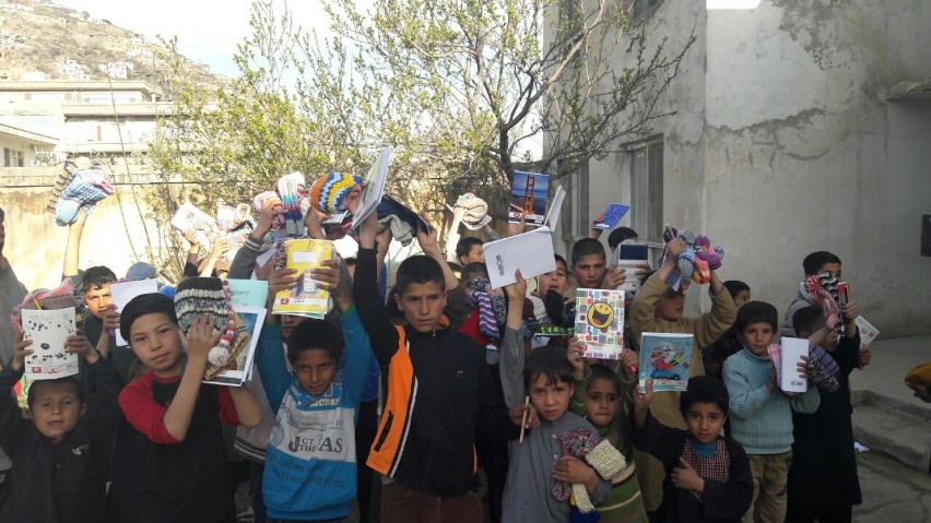 Redemptoris Missio: PZPN przekazał piłki dzieciom z Afganistanu