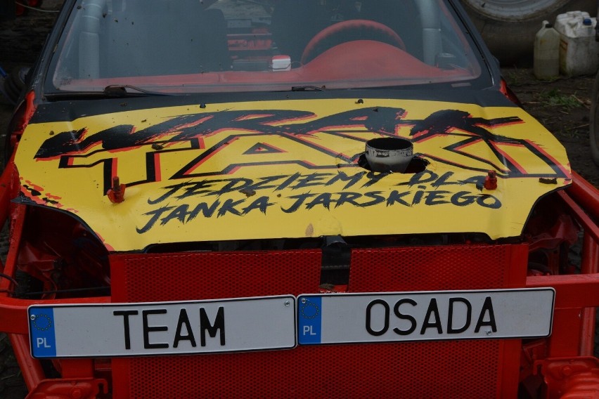 Wyścigi wraków organizowane przez Team Osada to zawsze...