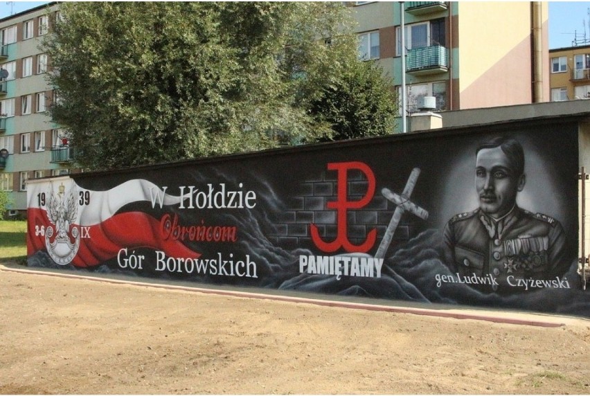 Patriotyczny mural w Woli Krzysztoporskiej, autorem szkicu...
