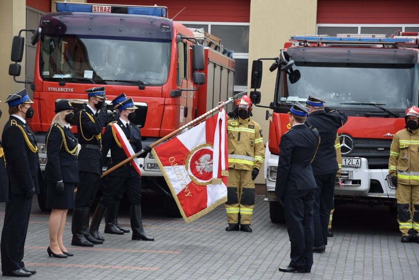Dzień Strażaka w Pruszczu Gdańskim. Medale, odznaczenia, awanse dla zasłużonych strażaków i druhów |ZDJĘCIA