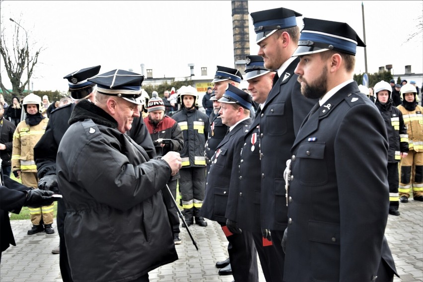 Uroczystość otwarcia nowej remizy strażackiej, była okazja...