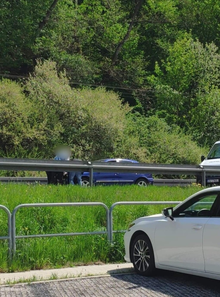 Trzy osoby w szpitalu. Znów groźny wypadek na drodze krajowej nr 28 w Mszanie Dolnej