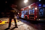 Pożar w katowickim bloku. Lokatorka zostawiła kolację na gazie, interweniowało siedem zastępów straży pożarnej
