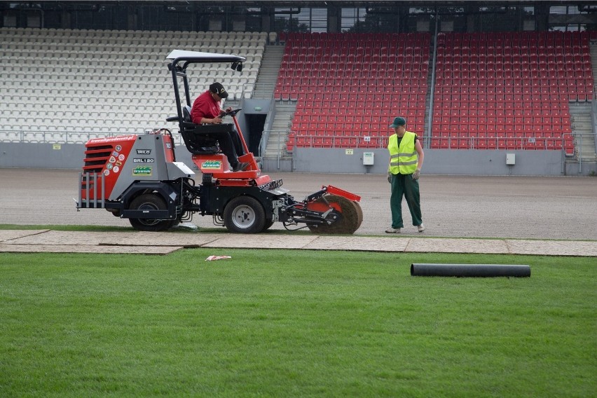 Wymiana murawy na stadionie Cracovii [ZDJĘCIA]