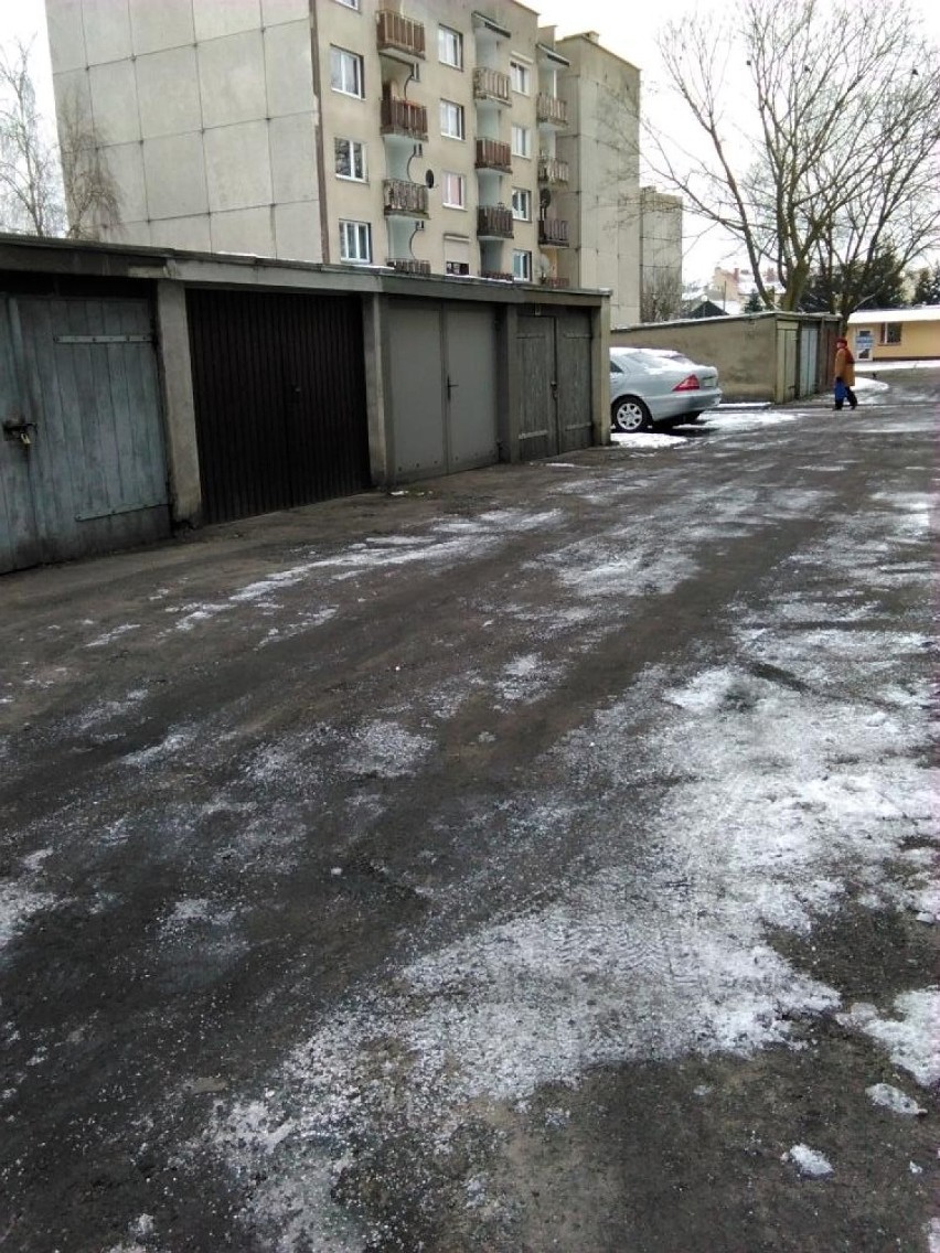 Spółdzielnia Mieszkaniowa w Chodzieży: Parkingi w złym stanie, ale bez szans na remont [FOTO]