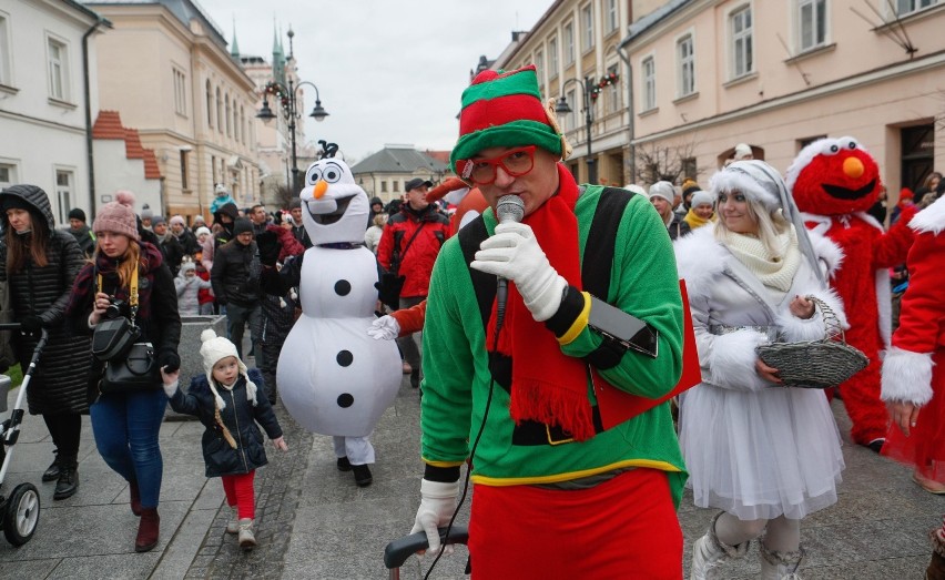 Parada Świętego Mikołaja i świąteczne miasteczko na Rynku w...