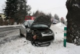 Wypadek w Łękach na trasie Kęty - Oświęcim. Zderzył się dwa samochody, jedna osoba trafiła do szpitala. Nie ma już utrudnień [ZDJĘCIA]