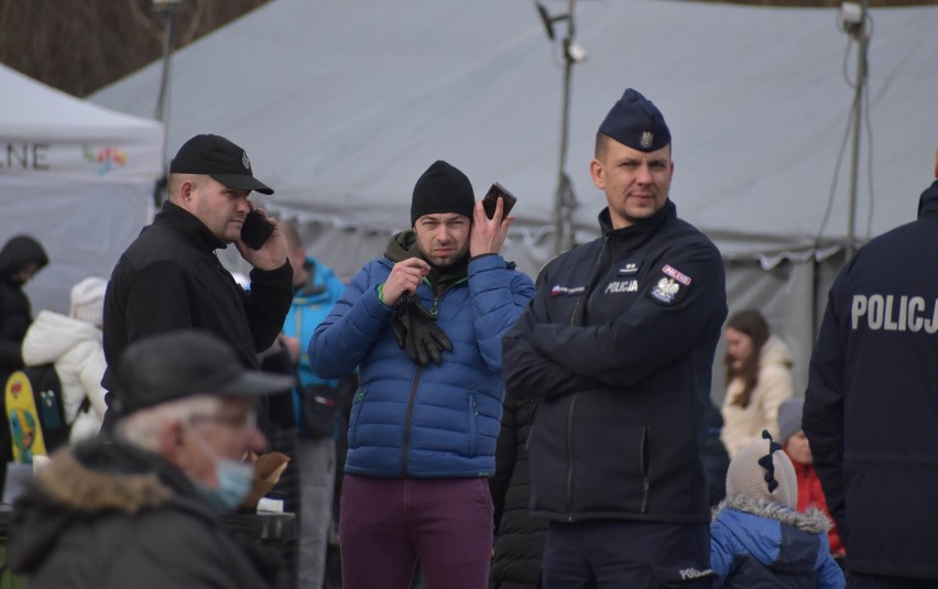 Funkcjonariusze pełniący służbę na przejściu granicznym w Krościenku i w punktach recepcyjnych dzielą się swoimi wrażeniami