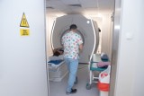 Rezonans magnetyczny w Kwidzynie teraz też na NFZ. Po dwóch latach od uruchomienia pracowni pacjenci mogą wykonać badanie w ramach NFZ