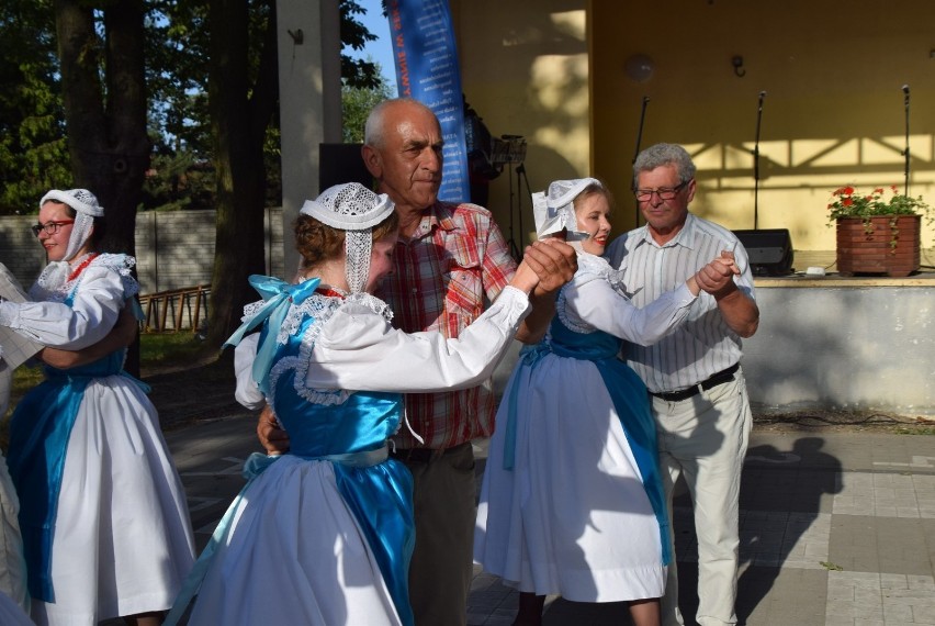 Biesiada z folklorem w Kłecku: tańce, śpiewy, warsztaty i wiele innych atrakcji [FOTO, VIDEO]