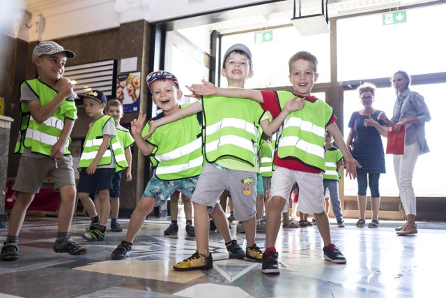 Dzieci obejrzały film "Basia". Potem były warsztaty. Tak świętowało najlepsze przedszkole w plebiscycie naszemiasto.pl
