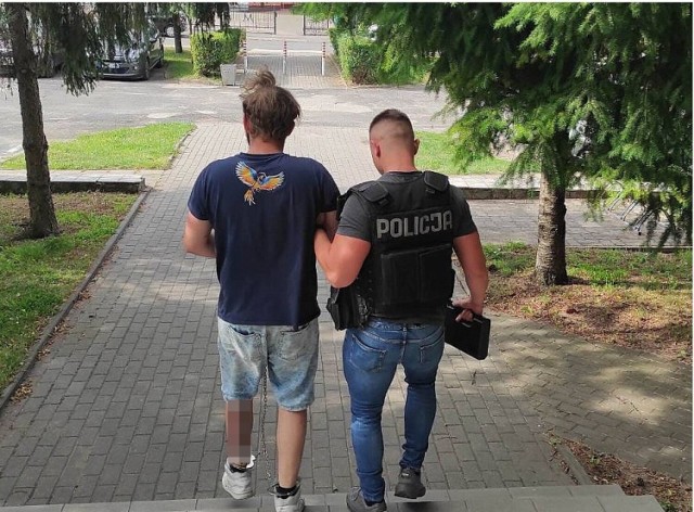 Policja zatrzymała na bydgoskim Szwederowie 29-letniego mężczyznę. Posiadał ponad 4,5 kg narkotyków. Sąd zdecydował już o tymczasowym aresztowaniu zatrzymanego na 3 miesięce