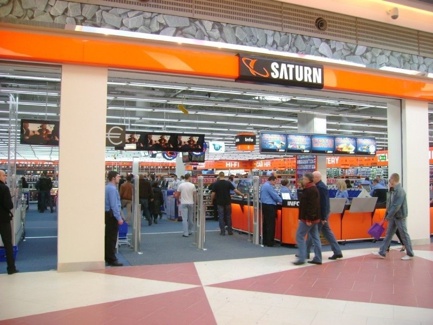 M.in. sklepy sieci Saturn należące do koncernu Metro Group w...