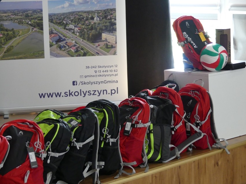 Nagrody władz samorządowych dla uczniów w gminie Skołyszyn