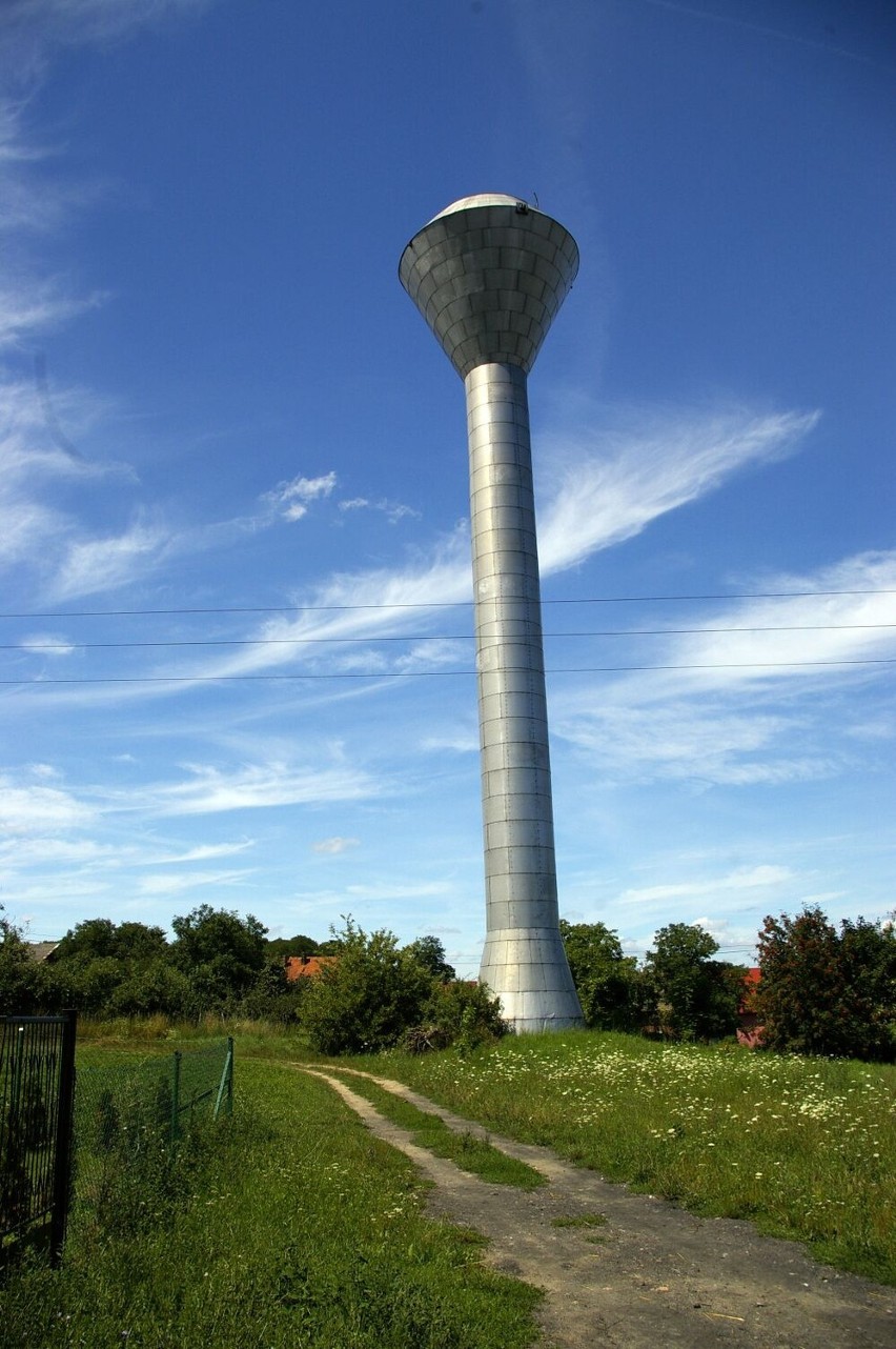 Wieża ciśnień znikła z krajobrazu okolic Chrzypska Wielkiego