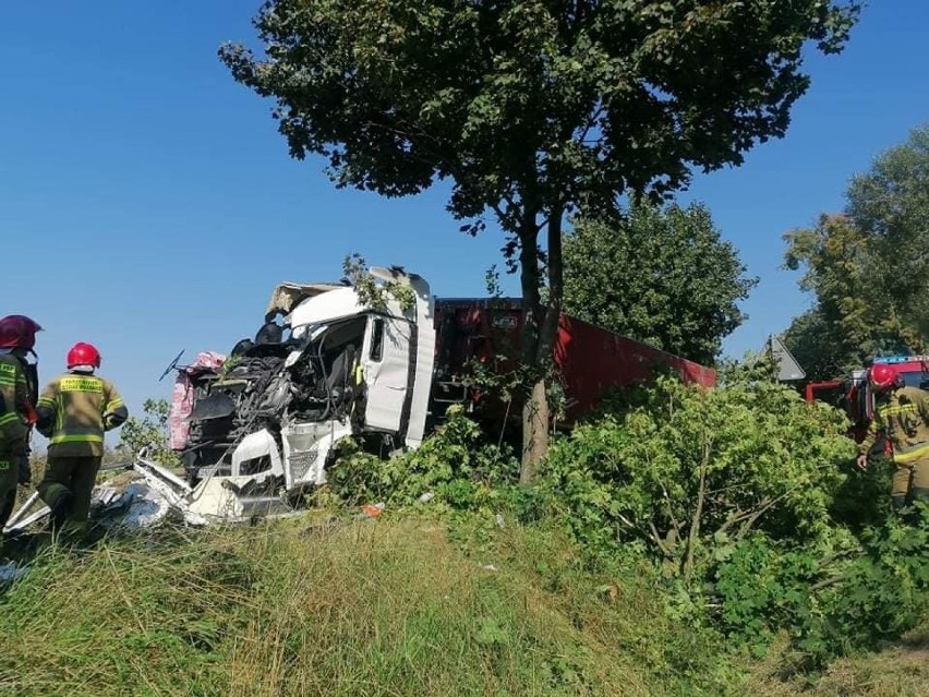 20-latka, która wykonywała manewr wyprzedzania spowodowała...