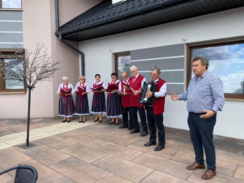 Pyszne jedzenie i mnóstwo dobrej zabawy w Domu Seniora w Załęczu 