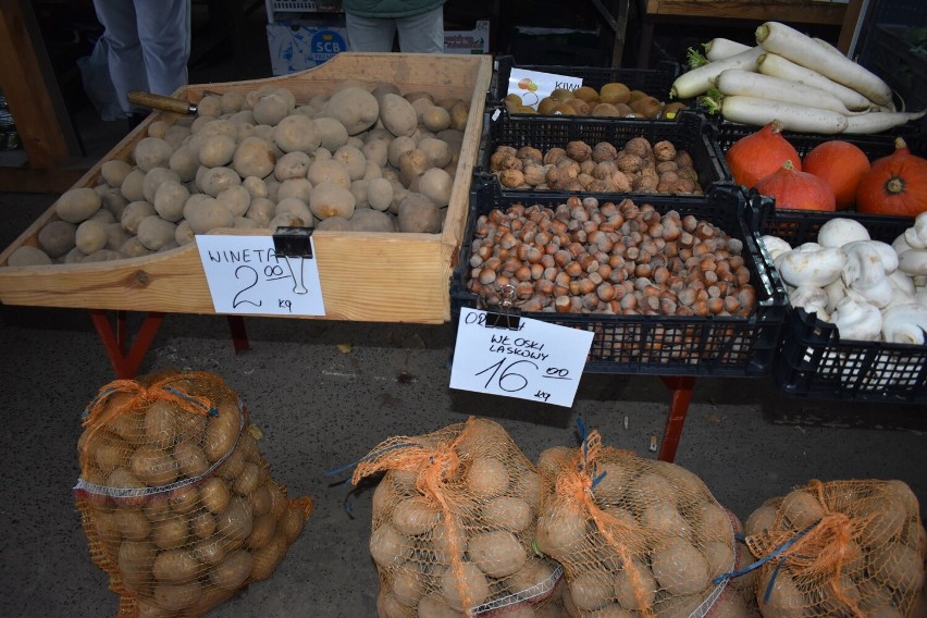 Ceny warzyw i owoców w listopadzie na legnickim bazarze