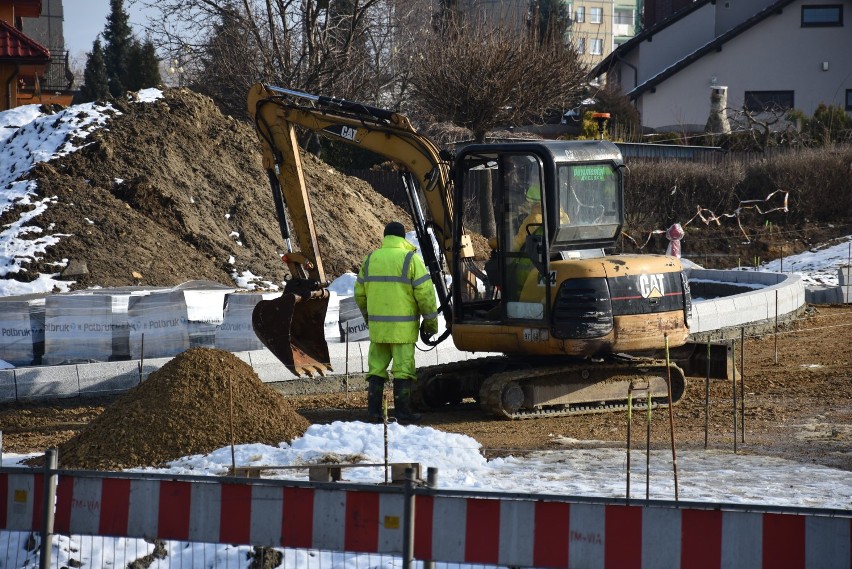 Libiąż. Rozpoczęła się budowa drugiej część ronda. Prace jeszcze potrwają [ZDJĘCIA]