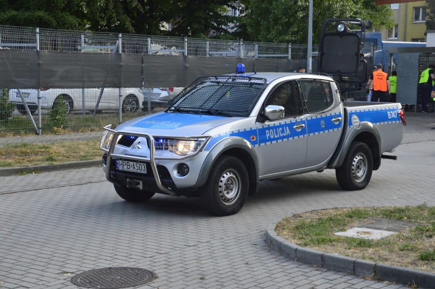 Gorący początek spotkania... na trybunach