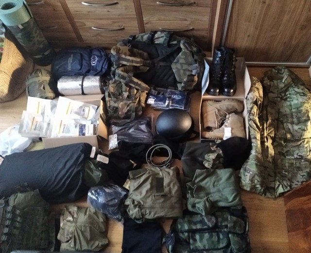 Były wojskowy z jednostki komandosów w Lublińcu zbiera sprzęt dla walczących na Ukrainie