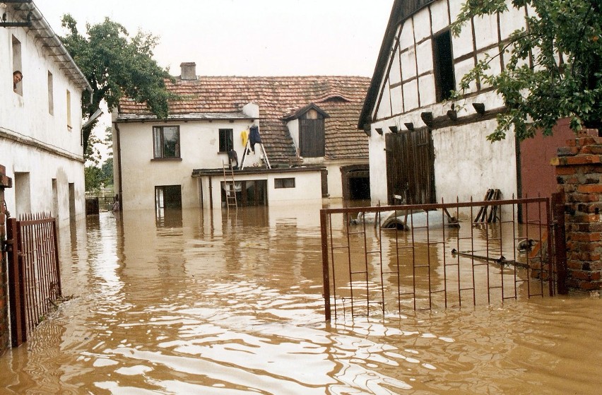 Powódź w Legnicy z 1997 roku (ZDJĘCIA)