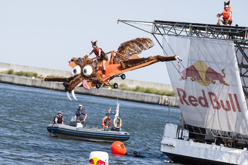 Tak wyglądała zabawa podczas Konkursu Lotów Red Bull w 2015...