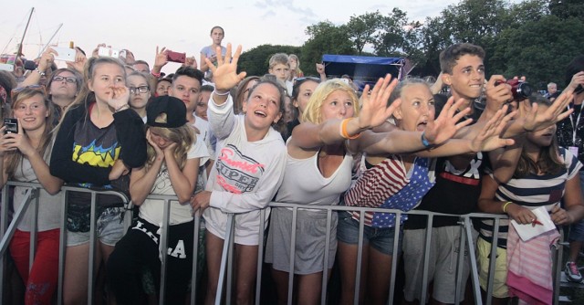 Ewa Farna w Pucku - gwiazda dała koncert na Zielonej Plaży