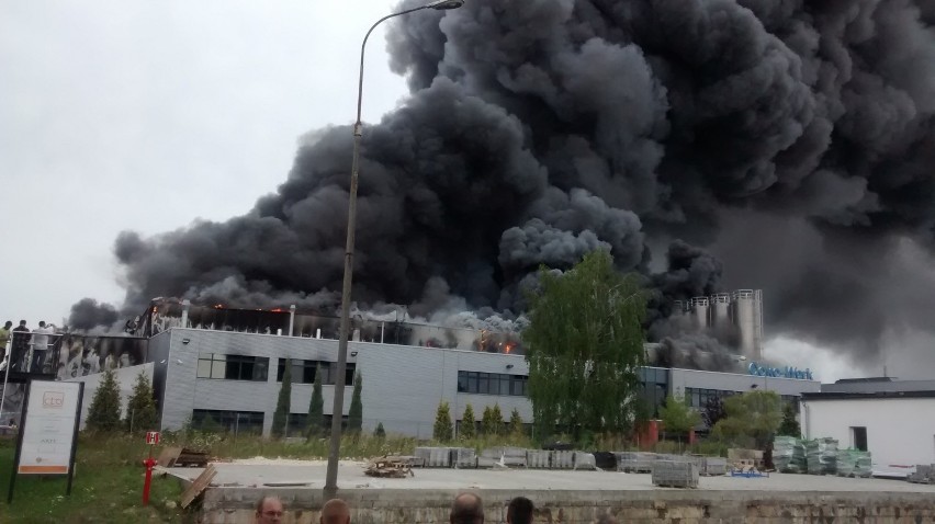 Pożar fabryki Coko-Werk w Łodzi 27.07.2015
