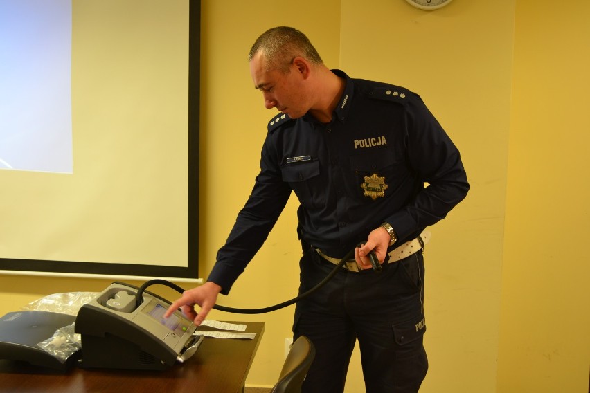 Policja Zabrze: władze miasta kupiły dla komendy nowe...
