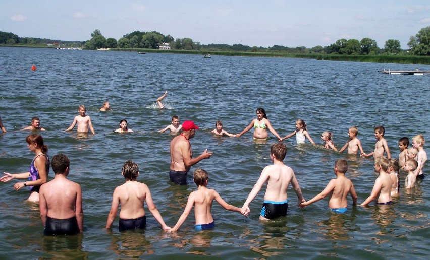 Kurs podstawowej nauki pływania dla dzieci rocznik 2007 i młodszych. Start 15 lipca