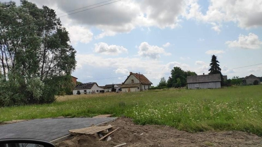 Budowa lotniska w Radomiu. Ruszyła rozbiórka domów w gminie Gózd, w sąsiedztwie nowego portu 