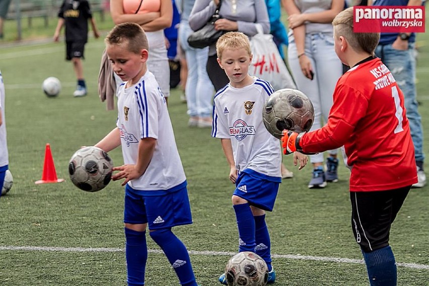 Liga Młodych Talentów w Wałbrzychu uroczyście zakończyła rozgrywki. Zwyciężył Górnik Nowe Miasto