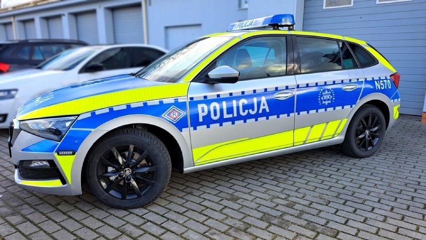 Nowy radiowóz trafił do policjantów starogardzkiej drogówki