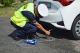 Policjanci sprawdzali emisję spalin aut na ostrowskich drogach