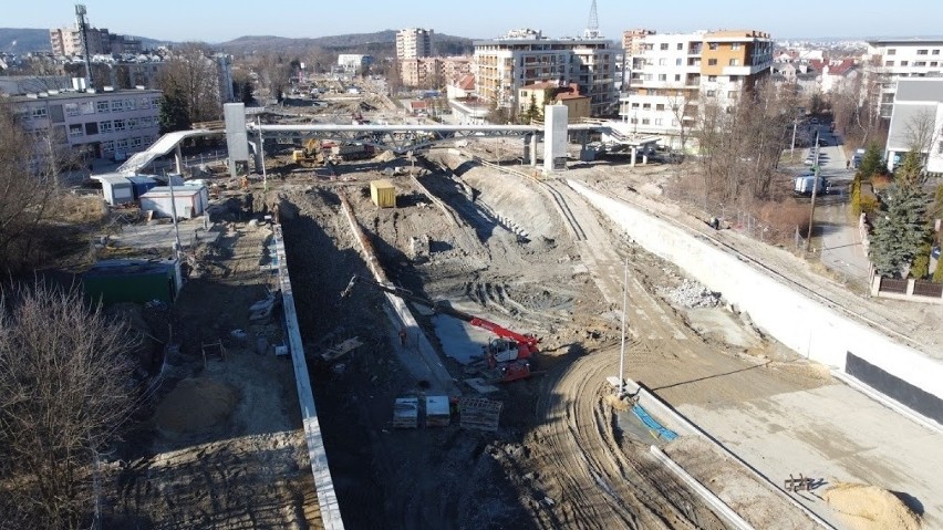 Kraków. Budowa Trasy Łagiewnickiej znów się rozkręca, nowy obiekt na Ruczaju [ZDJĘCIA]