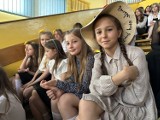 Jubileusz 30-lecia Szkoły Podstawowej nr 12 w Bełchatowie. Tak słonecznie było dziś u "Kornela" FOT0, VIDEO