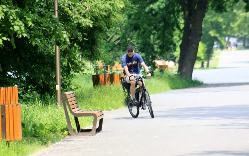 Słoneczne popołudnie w Parku Ludowym w Lublinie. Zobacz zdjęcia