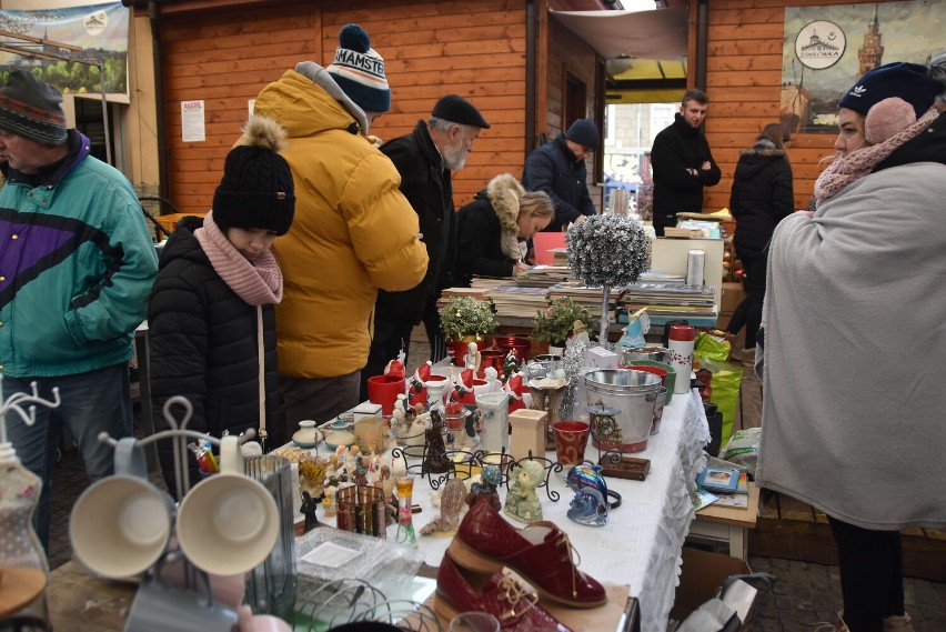 Na stołach na tarnowskim Burku sporo miejsca zajmują już...