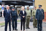 Minister finansów na przejściu granicznym w Kuźnicy. Pochwaliła uszczelnienie granic (zdjęcia)