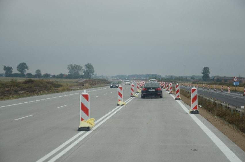 Budowa autostrady A1 w Łódzkiem. Drugi odcinek betonowej...