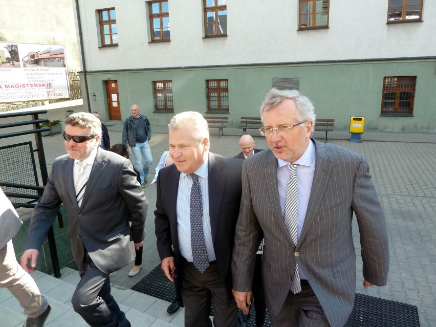 Były prezydent Aleksander Kwaśniewski w Kaliszu chwalił Unię...