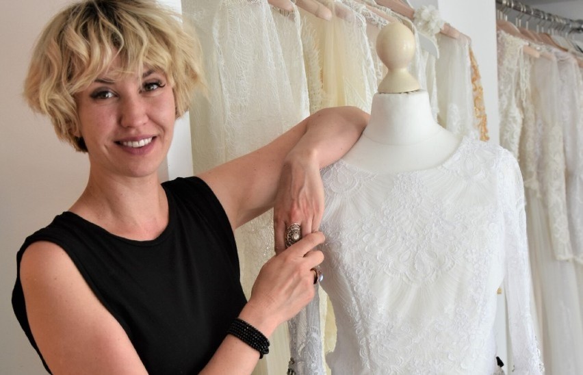 Joanna Niemiec, projektantka specjalizująca się w sukniach...
